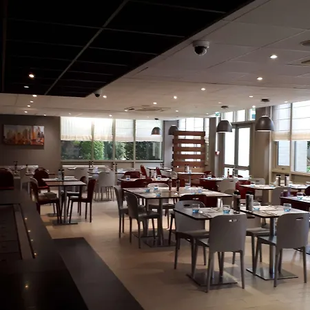 Hotel Campanile Marne-la-vallee - Torcy 3*