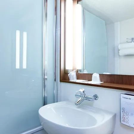 Hotel Campanile Marne-la-vallee - Torcy 3*