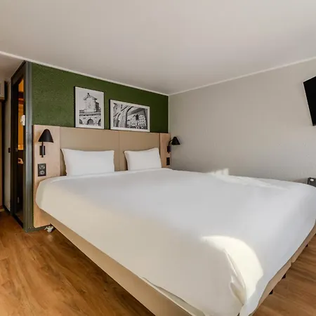 Hotel Campanile Marne-la-vallee - Torcy