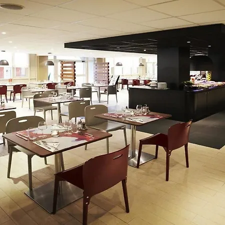 Campanile Marne-la-vallee - Hotel 3*